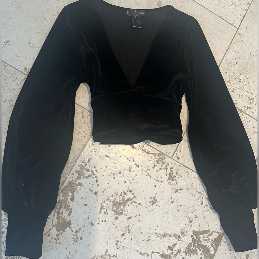Aqua Black Velvet Crop Size S